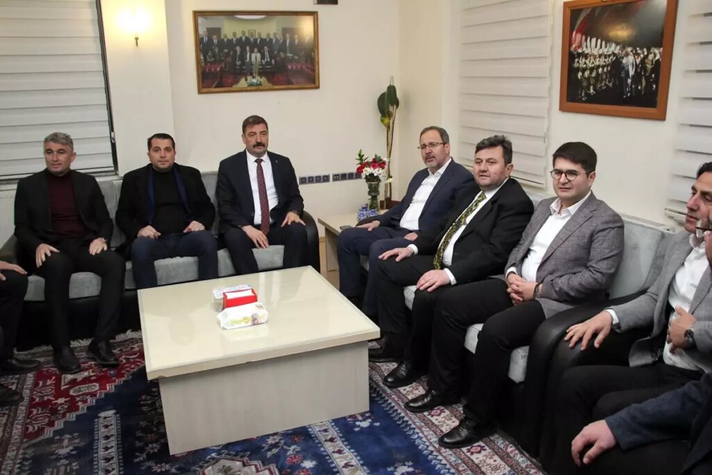 Kasapoğlu’ndan Başkan Dönmez’e ziyaret