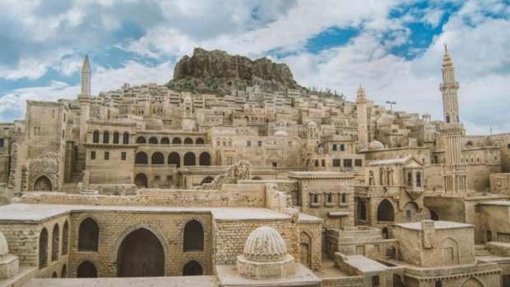 Mardin Kasımiye Medresesi: Suya işlenen kadim hikâye