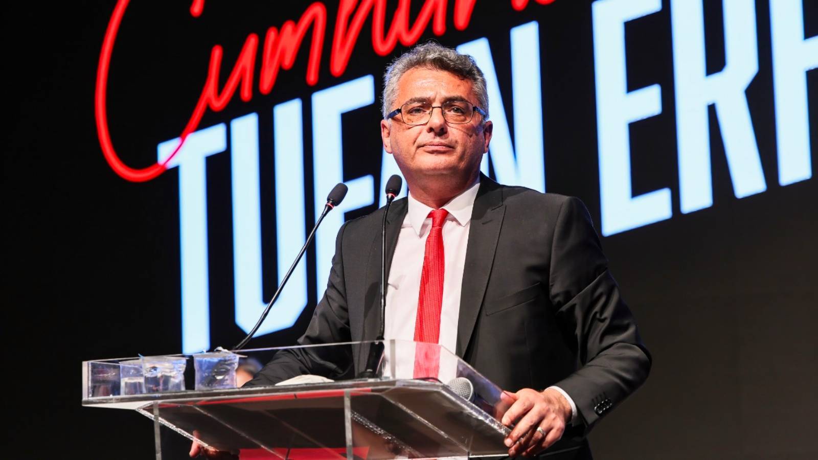 erhuman turkiye cumhuriyeti adanin tamaminin garantorudurbiz yokmusuz gibi davranmaya calisanlar eninde sonunda kaybeder FWh9vHO7.jpg