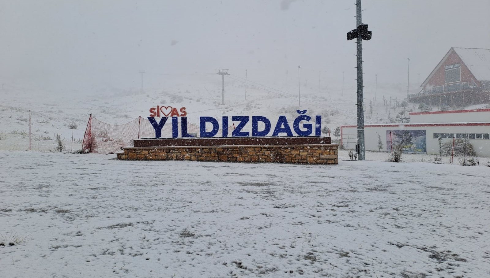 sivasa ilk kar dustu HjT8ud7A.jpg