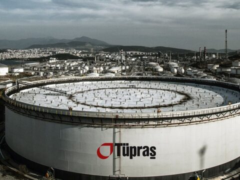 Koç Holding Tüpraş Hisselerini Satışa Çıkardı