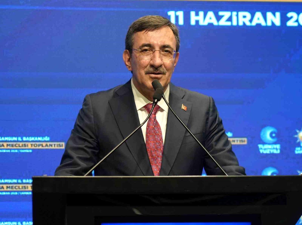 Cevdet Yılmaz: Enflasyonu düşürmek için yoğun gayret içindeyiz