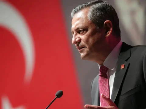 Ozgur ozelden tbmmde myk toplantisi u1HBPC8l
